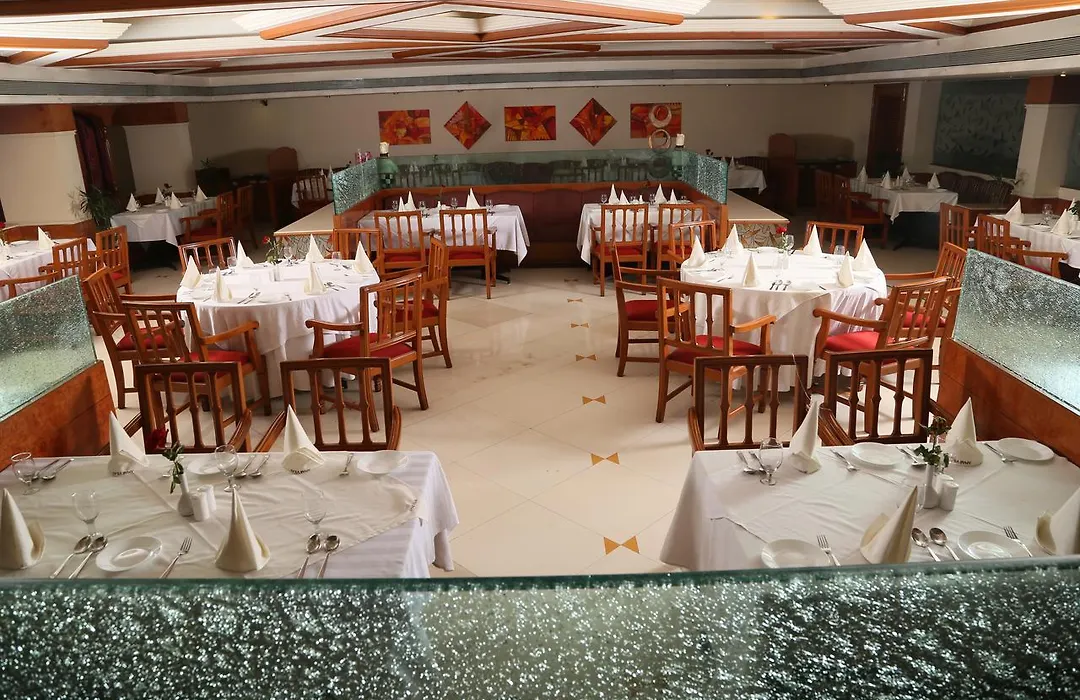 Hotel Amarvilas-1